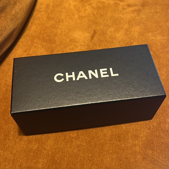 Chanel Aviators + Box - Picture 15 of 16